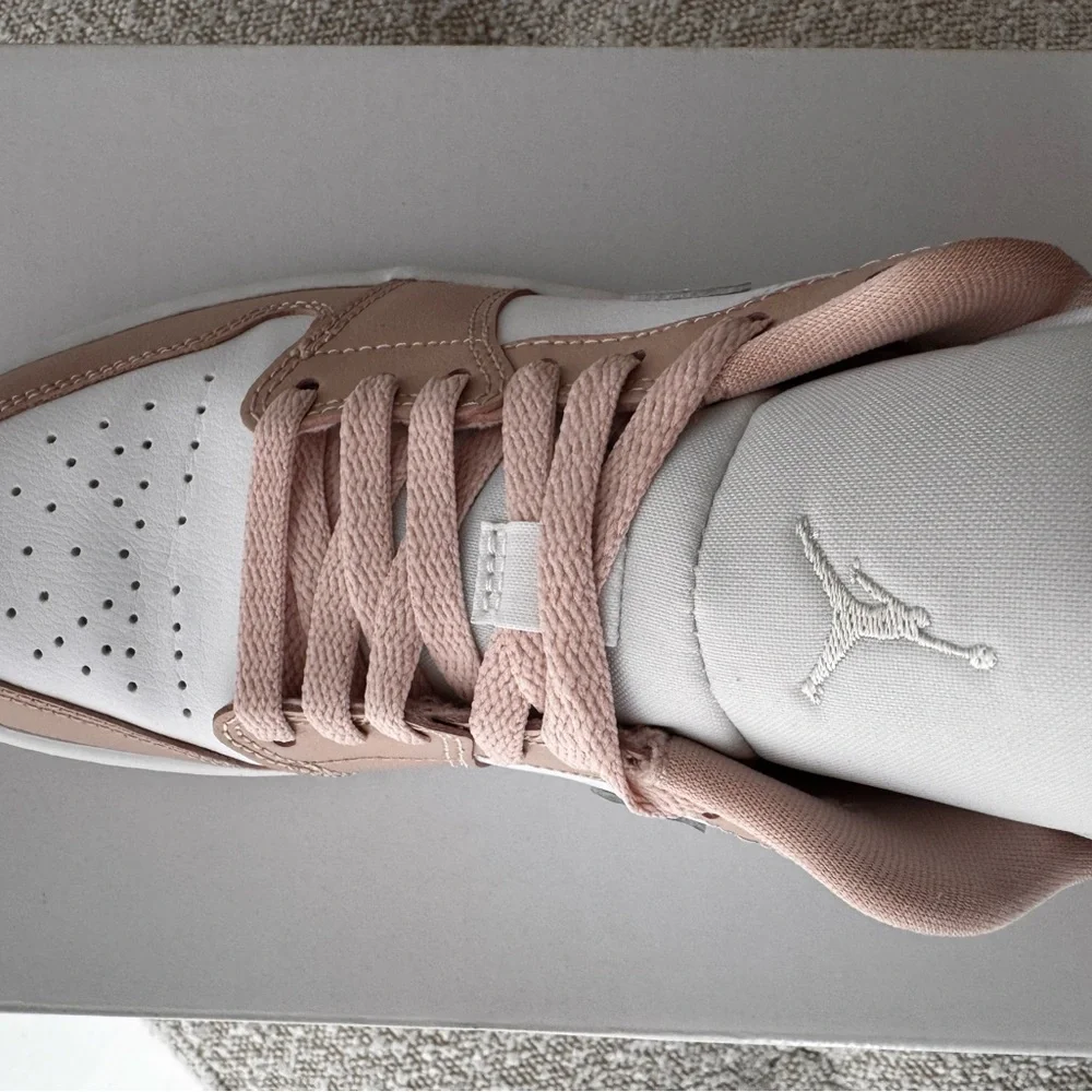 NEW Nike Jordan 1 Low (White/ Light Bone) - Picture 5 of 7